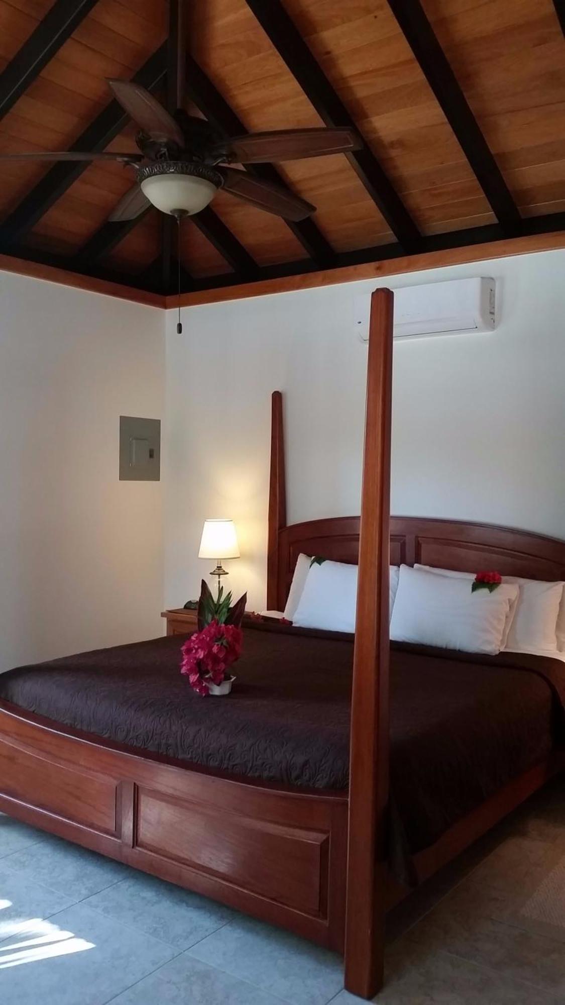 Cocotal Inn And Cabanas San Pedro  Szoba fotó